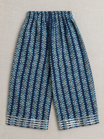 Sleeveless Stripe Print Coordinating Top and Pant Set- Blue