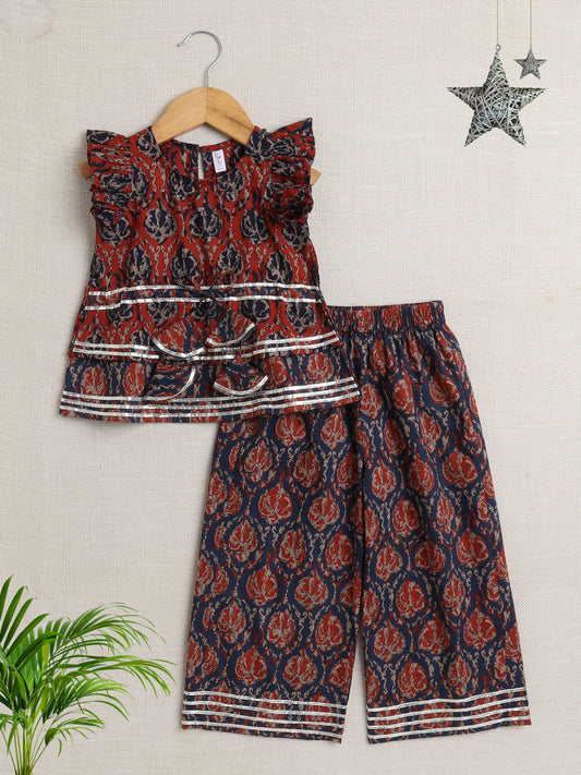 Sleeveless Floral Print Coordinating Top and Pant Set- Maroon