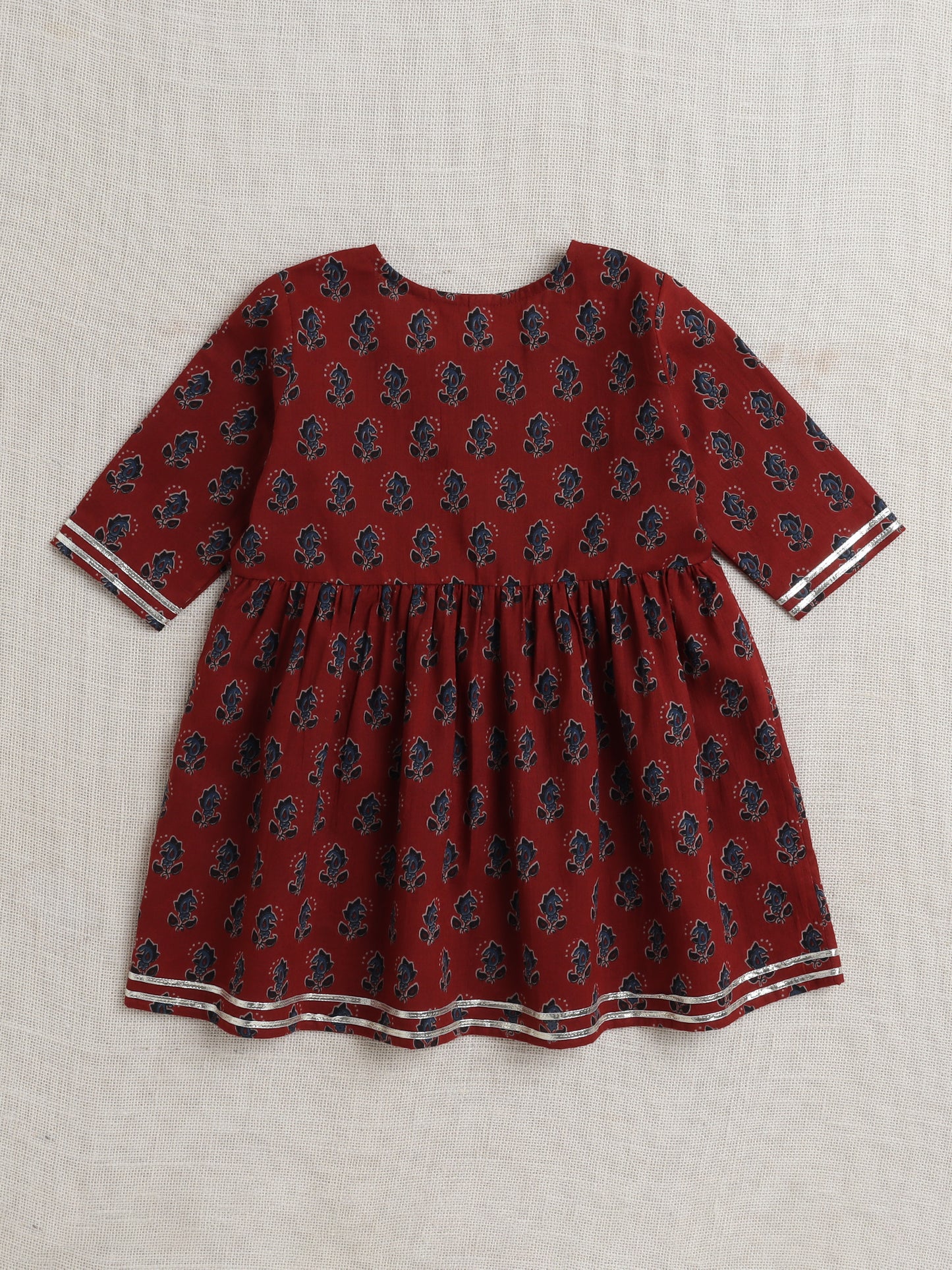 Half Sleeves Floral Print Kurta Set with Lace- Maroon
