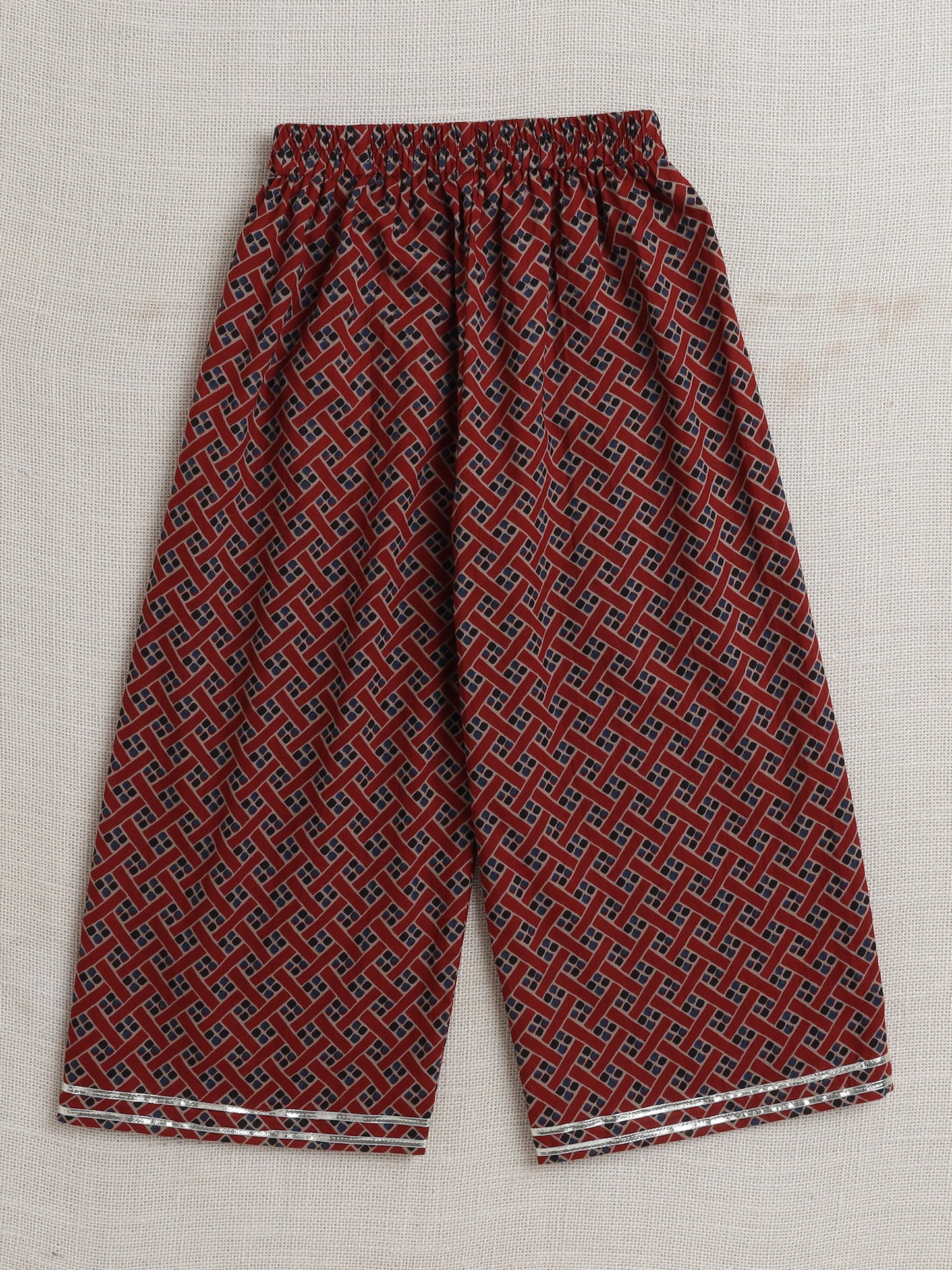 Half Sleeves Floral Print Kurta Set with Lace- Maroon
