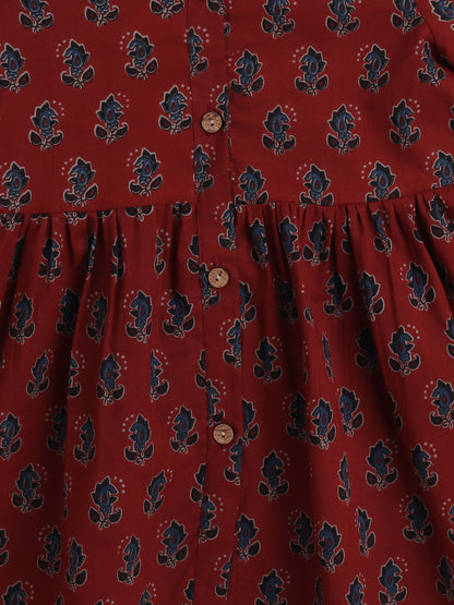 Half Sleeves Floral Print Kurta Set with Lace- Maroon