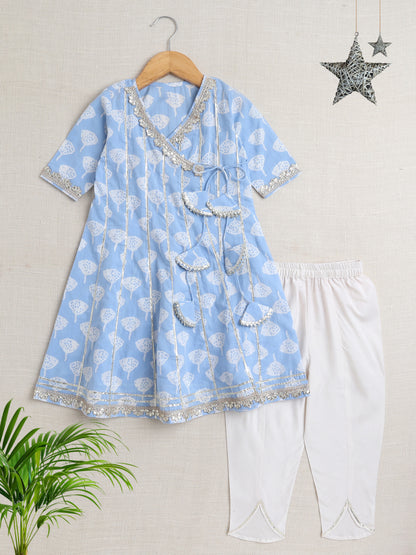 Short Sleeves Floral Print Kurta with Lace Pat Set- Blue