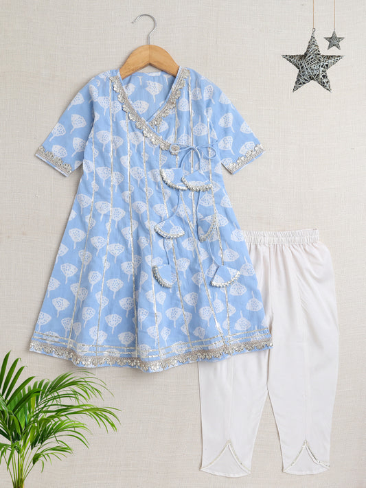 Short Sleeves Floral Print Kurta with Lace Pat Set- Blue