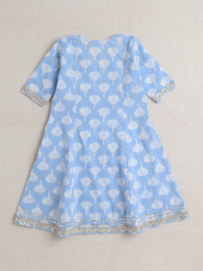 Short Sleeves Floral Print Kurta with Lace Pat Set- Blue