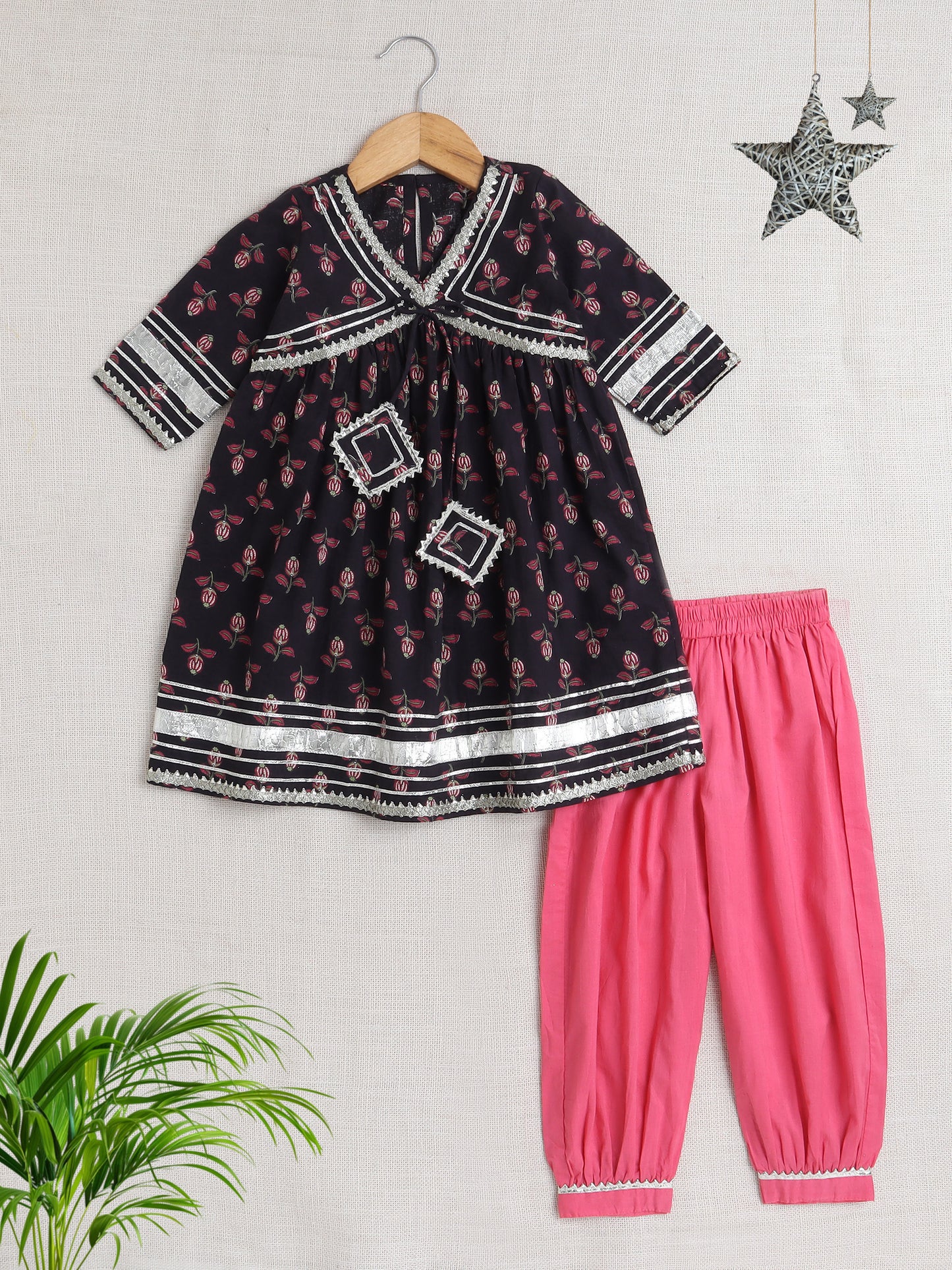 Half Sleeves Floral Print Alia Cut Kurta Set- Black