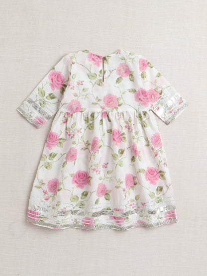 Half Sleeves Floral Print Alia Cut Kurta Set- Off White