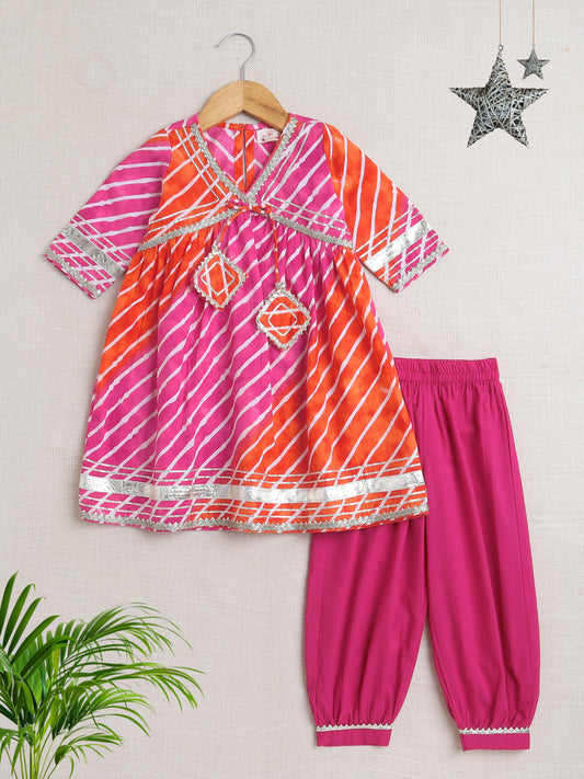 Half Sleeves Stripe Print Alia Cut Kurta Set- Fuchsia