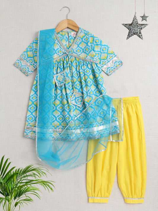 Half Sleeves Geometric Print Alia Cut Kurta Set- Aqua