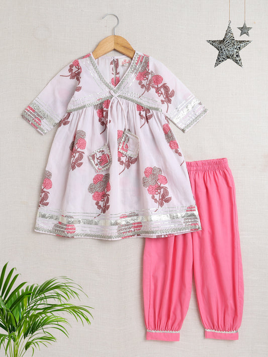 Half Sleeves Floral Print Alia Cut Kurta Set- White