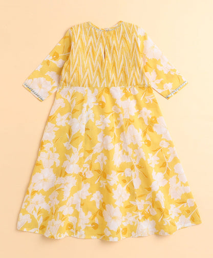 The Magic Wand Cotton Woven Floral Printed Three Fourth Sleeves Kurti Salwar and Dupatta Set- Yellow