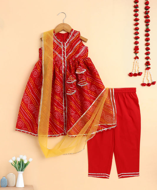 The Magic Wand Cotton Woven Sleeveless Bandhani Printed Kurta and Pant Set- Red