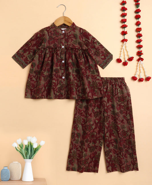 The Magic Wand Cotton woven Woven Kantha Work Printed Three Fourth Sleeves Gather Top and Bottom Set- Red