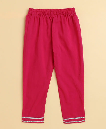 The Magic Wand Cotton woven Woven Sleeveless Bandhani Printed Kurta and Pant set with Dupatta- Fuchsia
