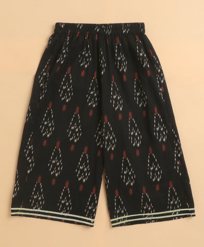 The Magic Wand Cambric Cotton Frill Sleeves Ikat Printed Top and Bottom Co-ord Set- Black