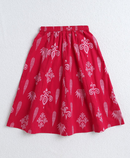 The Magic Wand Cambric Floral Printed Lehenga and Slveeless Choli Set with Dupatta- Fuchsia