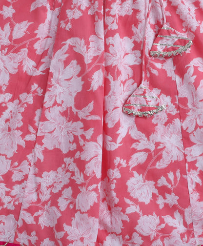 The Magic Wand Cambric Floral Printed Lehenga and Slveeless Choli Set with Dupatta- Peach