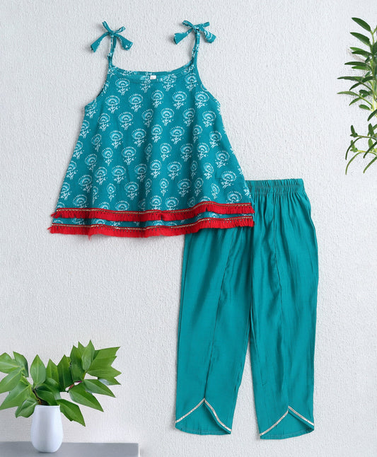 The Magic Wand Cotton Woven Shoulder Tie Ups Floral Printed Tent Top and Bottom Set - Teal Blue