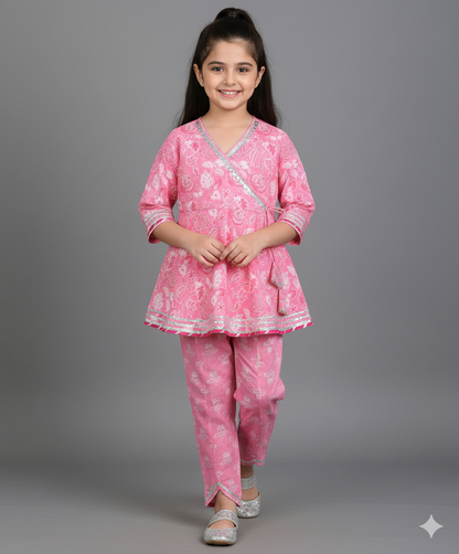 Cotton Woven Three Fourth Sleeves Floral Printed Kurti with Bottom Set- Pink