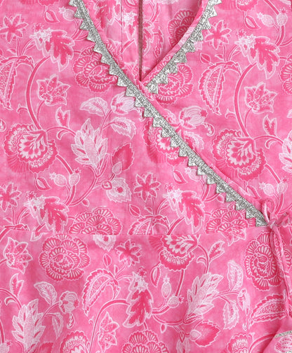 The Magic Wand Cotton Woven Three Fourth Sleeves Floral Printed Kurti with Bottom Set- Pink