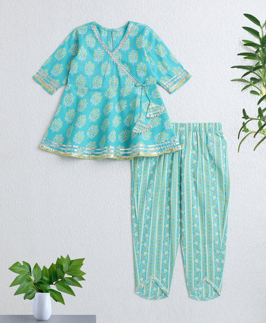 The Magic Wand Cotton Woven Three Fourth Sleeves Floral Printed Kurti with Bottom Set- Mint