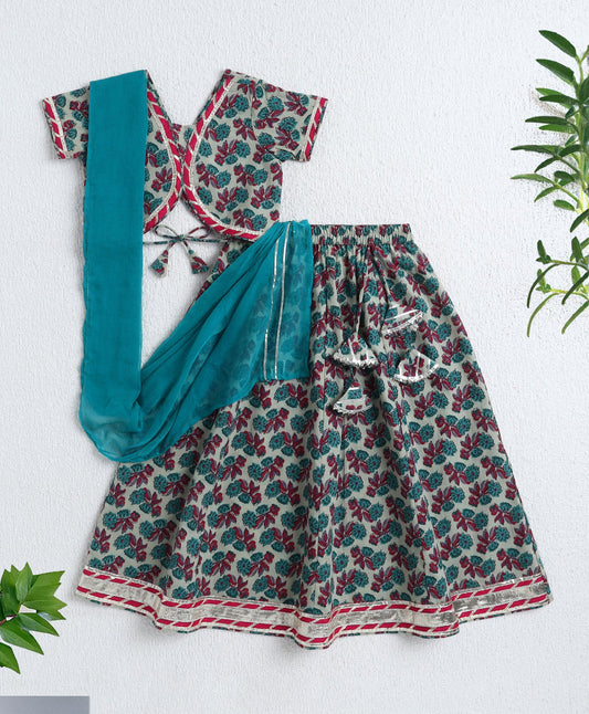 The Magic Wand Cotton Woven Half Sleeves Bandhani Printed Choli & Lehenga Set- Blue