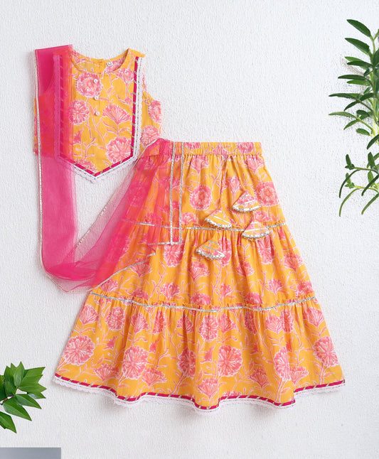The Magic Wand Cotton Woven Sleveless Floral printed Lace Detailed Choli & Lehenga Set with Dupatta- Yellow