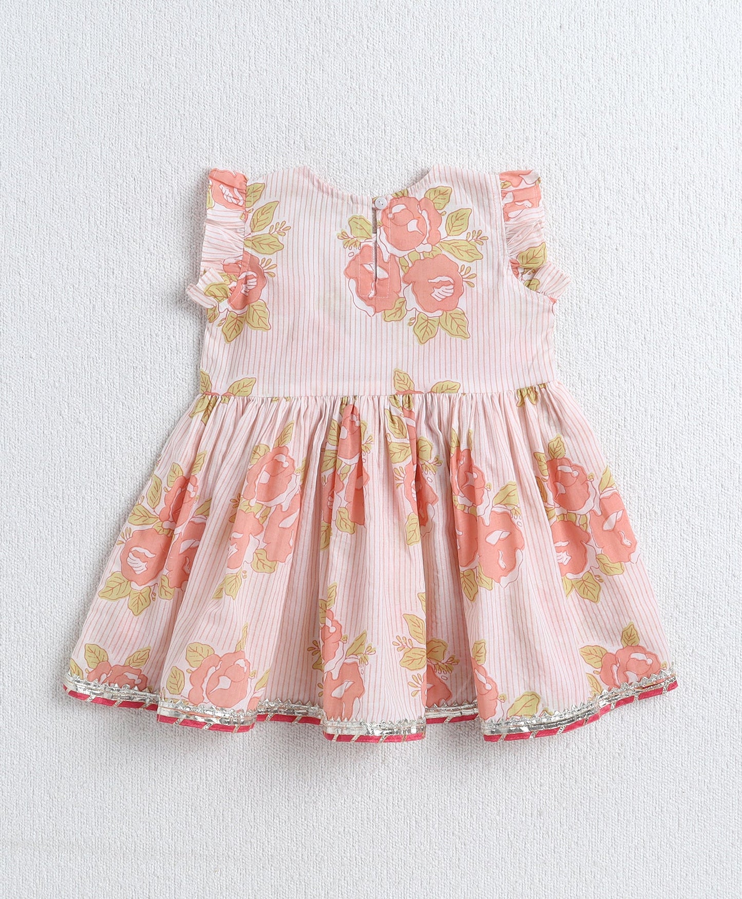 Cotton Woven Sleevesless Floral Printed Kurti and Balloon Pant Set- Peach