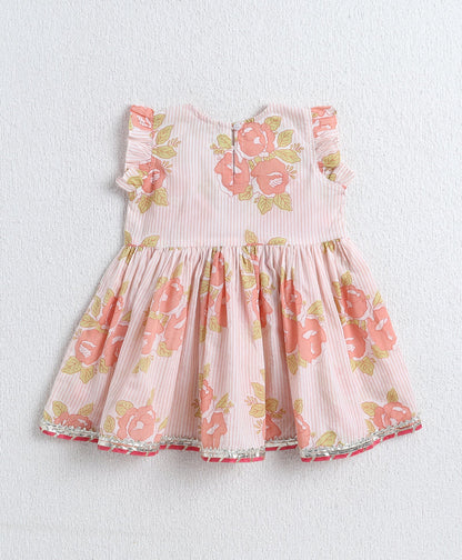 Cotton Woven Sleevesless Floral Printed Kurti and Balloon Pant Set- Peach