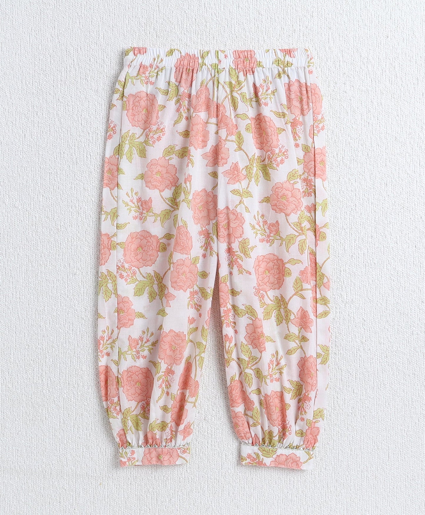 Cotton Woven Sleevesless Floral Printed Kurti and Balloon Pant Set- Peach