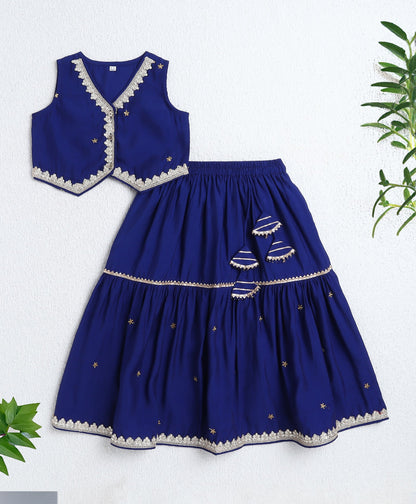 Woven Sleeveless Zari Embroidery Choli and Lehenga Set- Blue