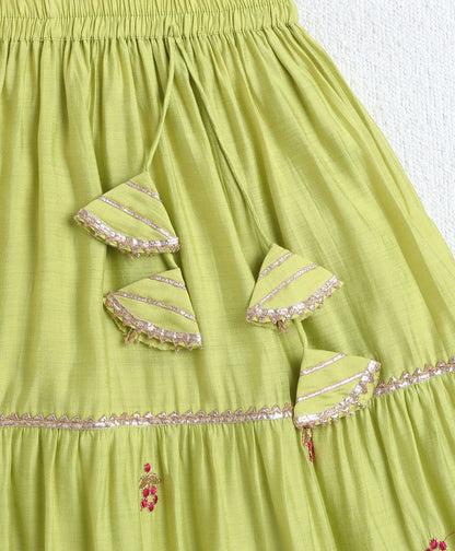 Woven Sleeveless Zari Embroidery Choli and Lehenga Set- Green
