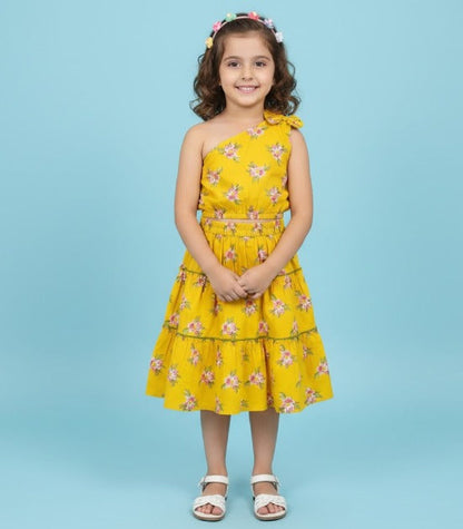 The Magic Wand Cotton Woven One Shoulder Bow Detailed Floral Printed Top With Tiered Skirt Set - Yellow