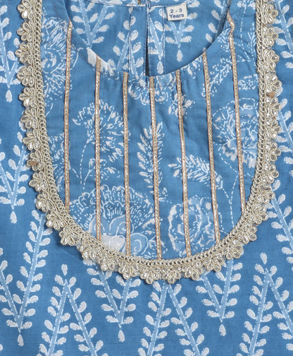 The Magic Wand Cotton Woven Sleeveless Floral Printed Lace Detail Lehenga Choli Set With Dupatta - Blue