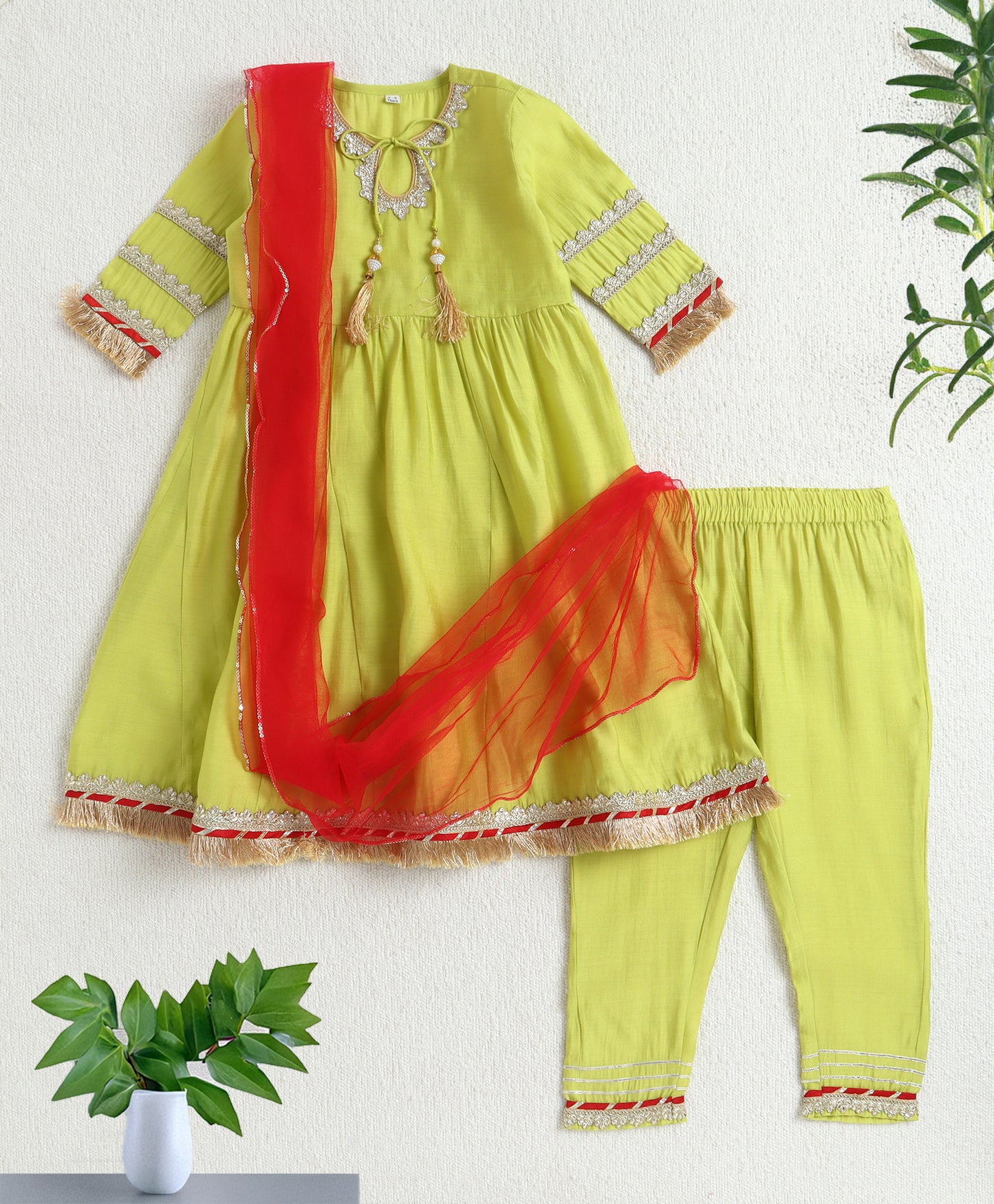 The Magic Wand Woven Three Fourth Sleeves Laced Anarkali Kurti And Pant Set With Dupatta - Green