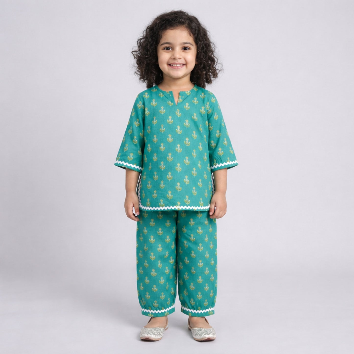 The Magic Wand Cotton Woven Three Fourth Sleeves Buti Printed Top And Harem Pant Set - Green