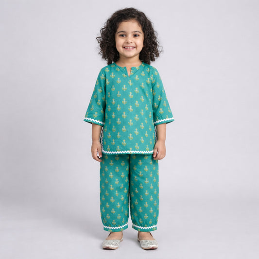 The Magic Wand Cotton Woven Three Fourth Sleeves Buti Printed Top And Harem Pant Set - Green