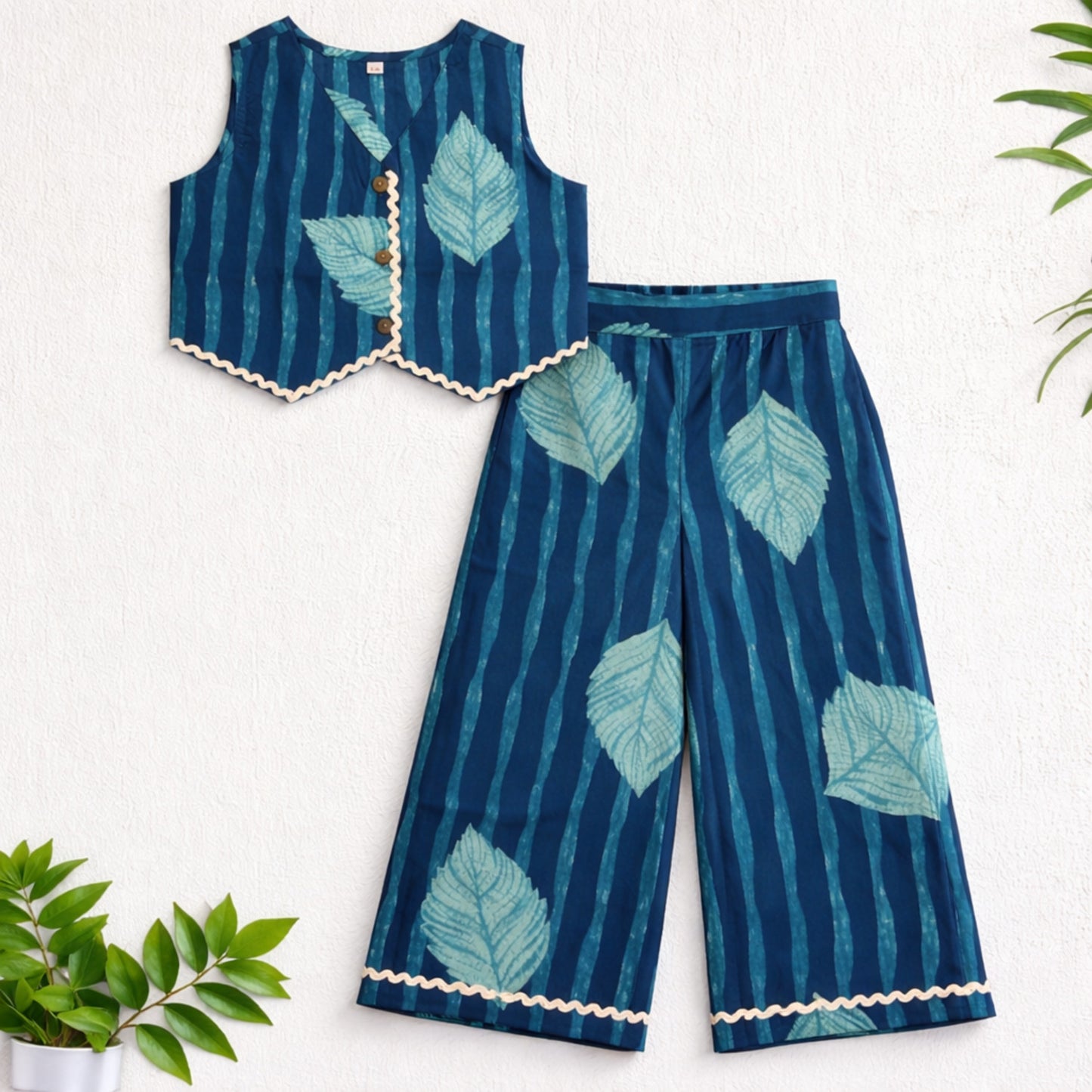 The Magic Wand Cotton Woven Sleeveless Leaf Printed Waistcoat Top And Pant Set - Teal Blue