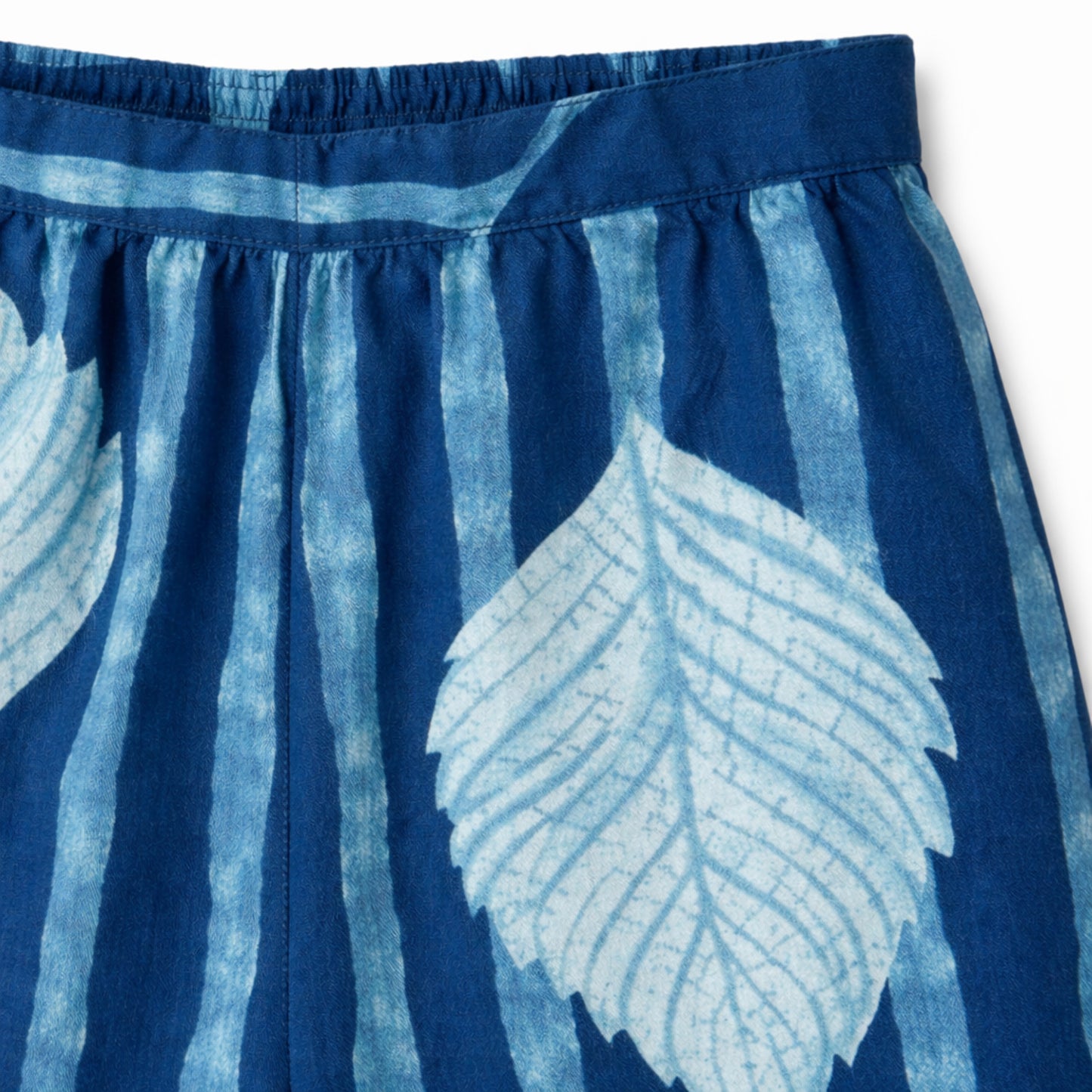 The Magic Wand Cotton Woven Sleeveless Leaf Printed Waistcoat Top And Pant Set - Teal Blue
