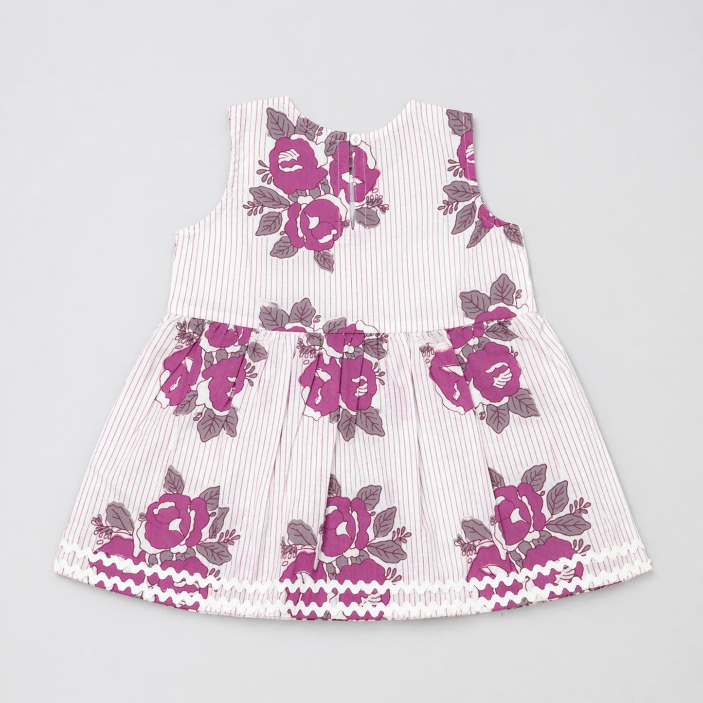 The Magic Wand Cambric Cotton Woven Sleeveless Floral Printed Kurta And Afghani Pant Set - Purple