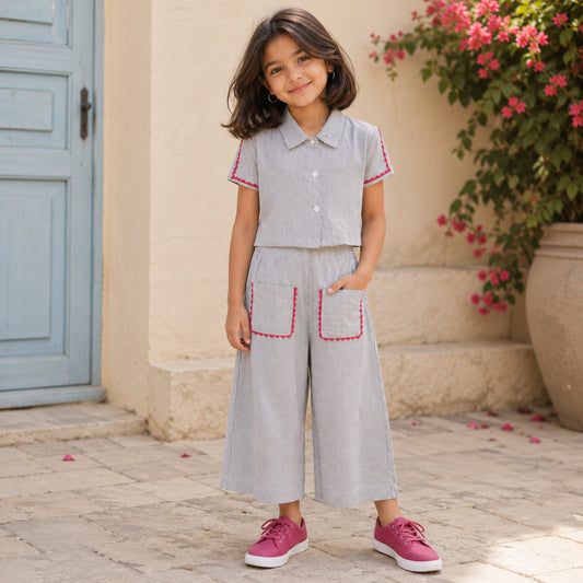 The Magic Wand Cotton Woven Half sleeves Striped Shirt And Pant With Patch Pocket - White
