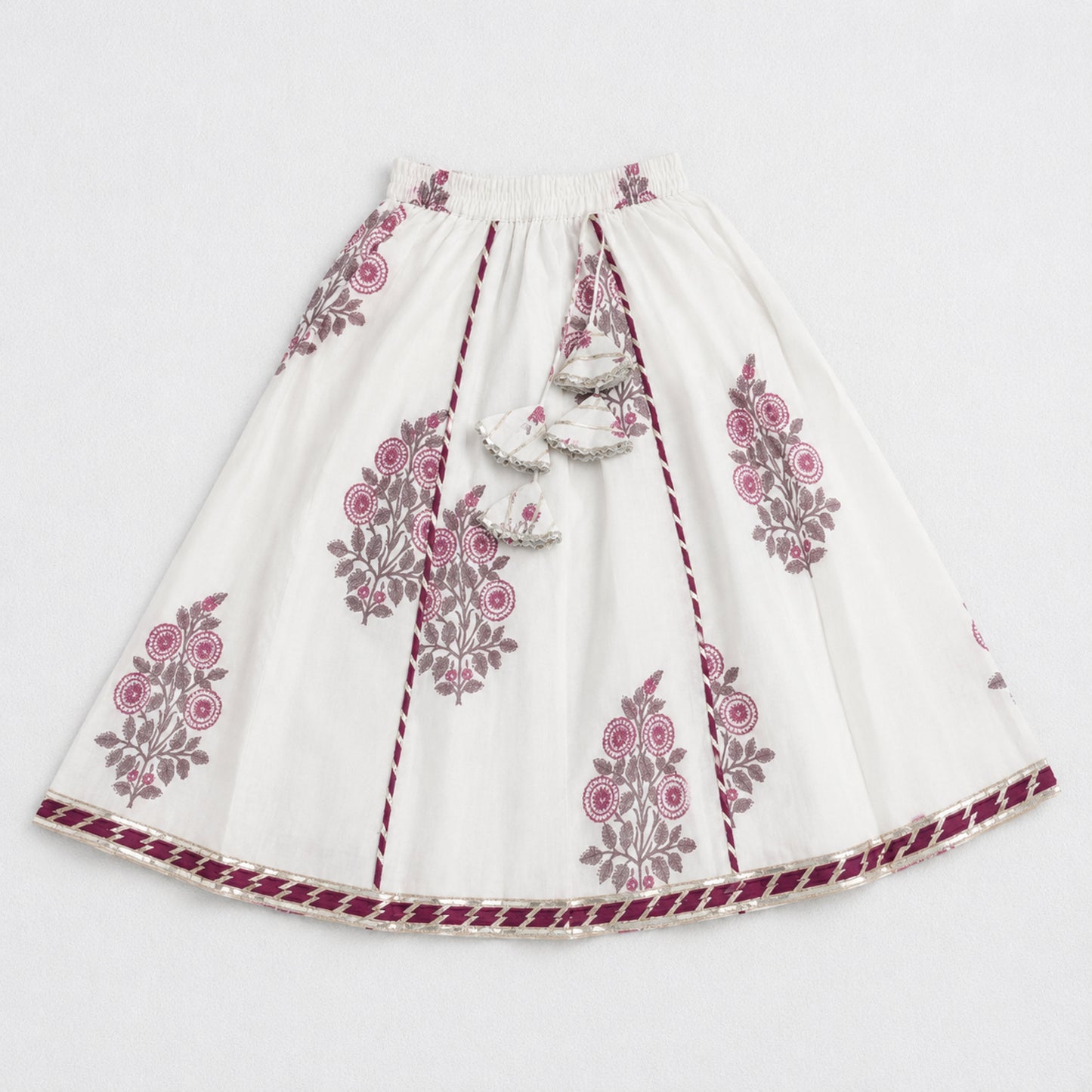 The Magic Wand Cambric Cotton Woven Half Sleeves Butti Printed And Laced Kurti And Lehenga Set With Dupatta - White