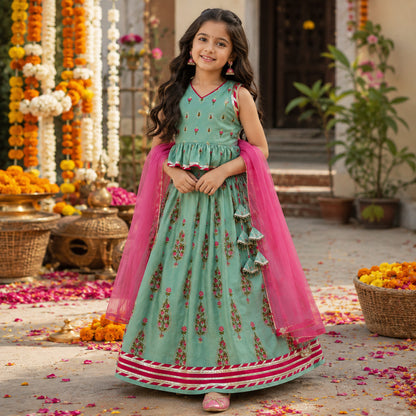 The Magic Wand Cambric Woven Laced Paisley Buta Printed Choli And Lehenga Set With Dupatta - Aqua