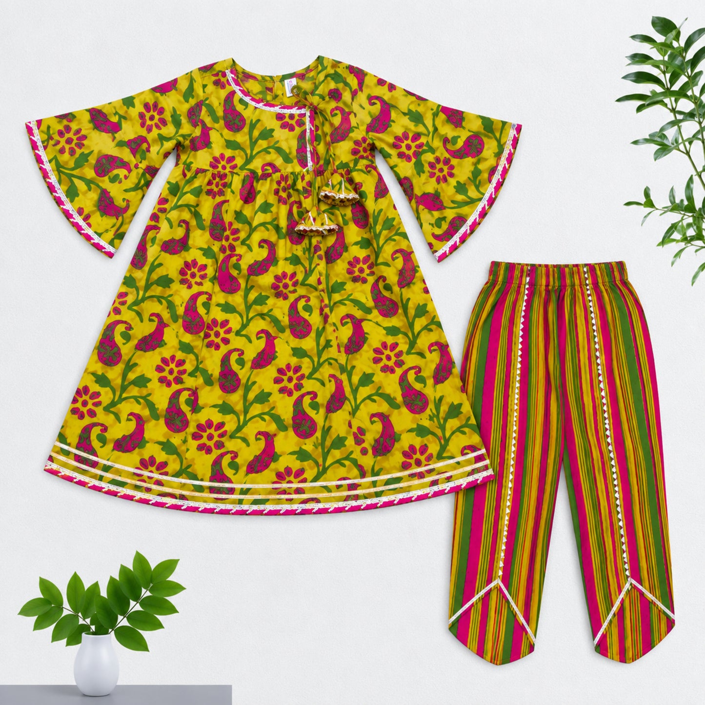 The Magic Wand Cambric Woven Bell Sleeves Floral Paisley Gathered Kurta And Tulip Pant Set - Yellow