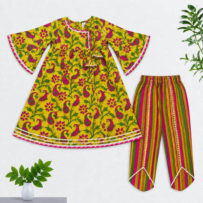 The Magic Wand Cambric Woven Bell Sleeves Floral Paisley Gathered Kurta And Tulip Pant Set - Yellow