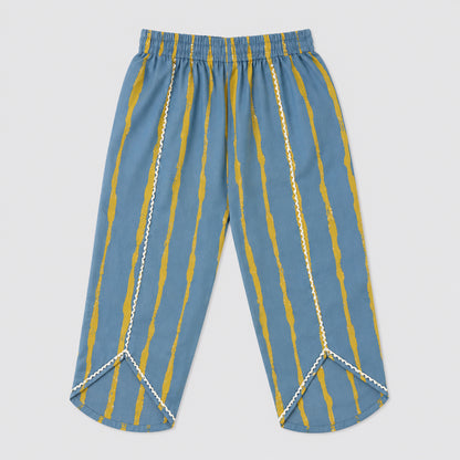 The Magic Wand Cambric Woven Bell Sleeves Leaf Printed Gathered Kurta And Tulip Pants Set - Blue