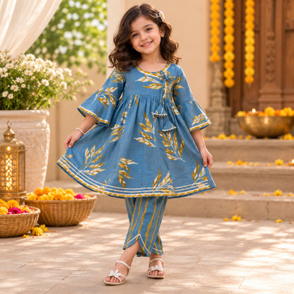The Magic Wand Cambric Woven Bell Sleeves Leaf Printed Gathered Kurta And Tulip Pants Set - Blue