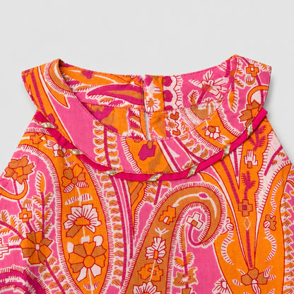 The Magic Wand Cambric Woven Paisley Incut Kurti And Striped Dhoti Set - Fuchsia
