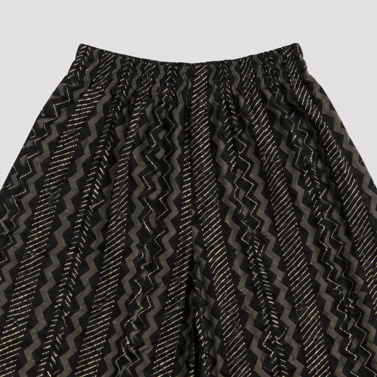 The Magic Wand Cotton Woven Ikat Printed Waiscoat And Chevron Printed Palazzo - Black