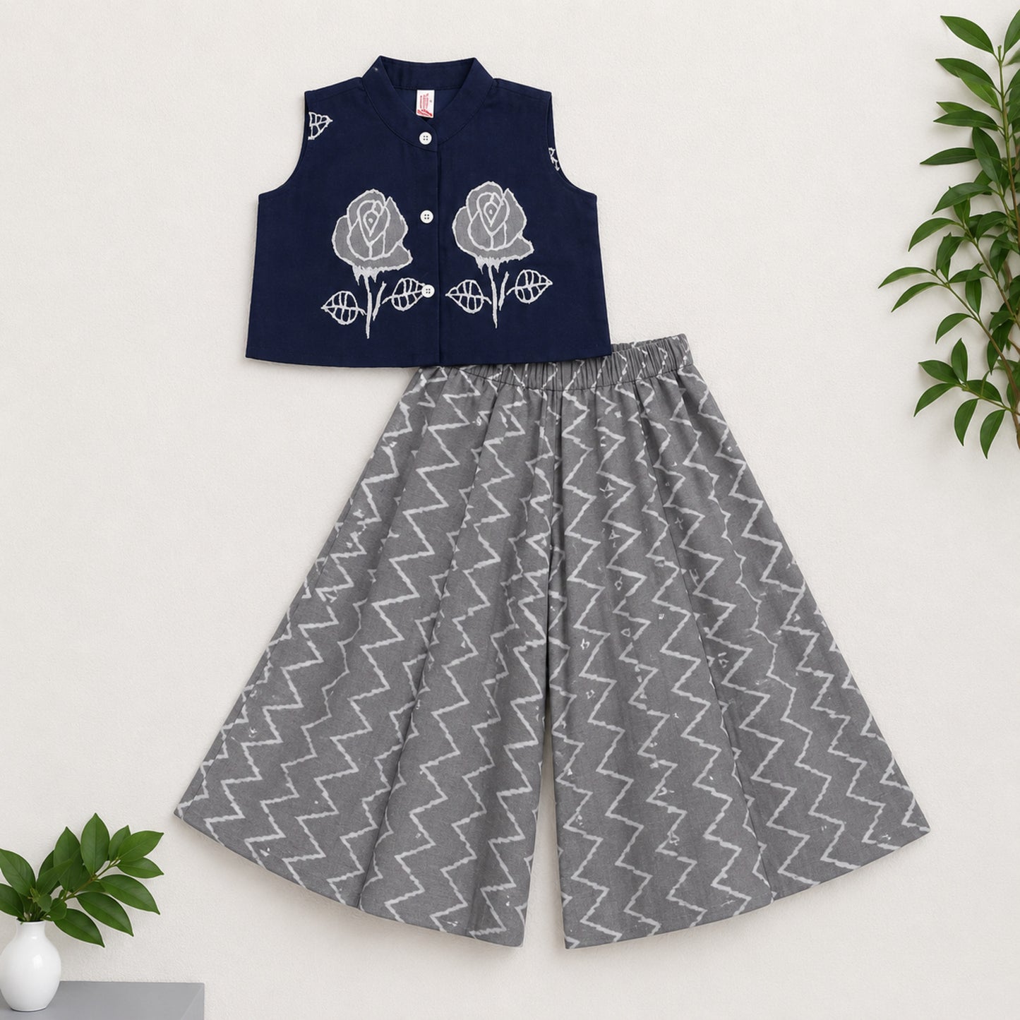 The Magic Wand Cotton Woven Floral Printed Waiscoat And Chevron Printed Palazzo - Navy Blue