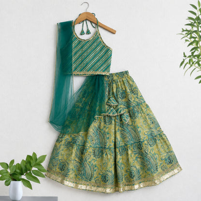 The Magic Wand Cambric Woven Diagonal Stipes Printed Halter Neck Choli And Paisley Printed Lehenga Set With Dupatta - Teal Green
